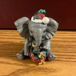 The Danbury mint Christmas ornament - elephant
